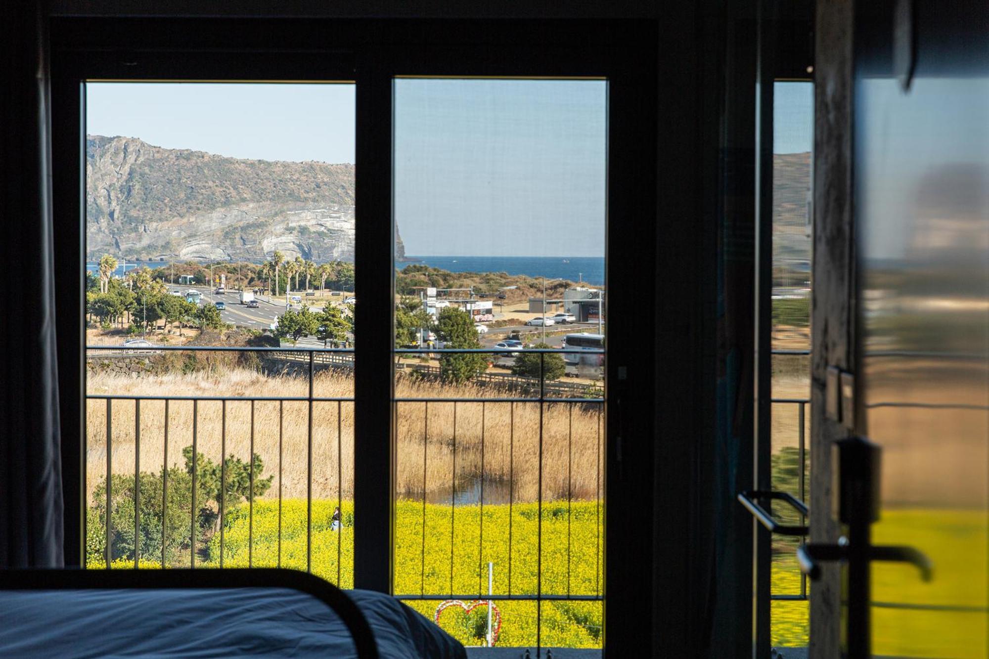 Hotel Playce Camp Jeju Oso-ri Exteriér fotografie